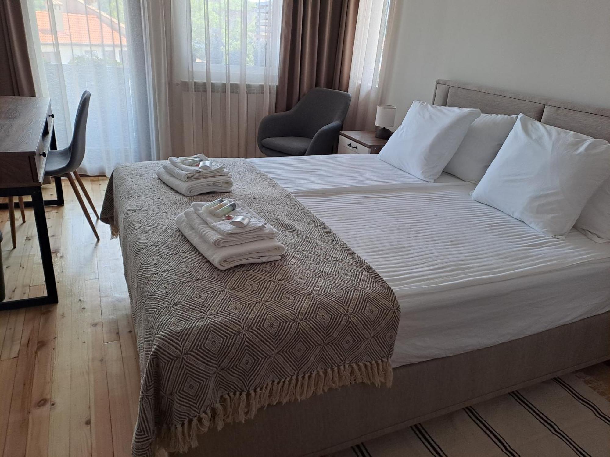 Guest House Lazara Veliko Tŭrnovo Exterior photo