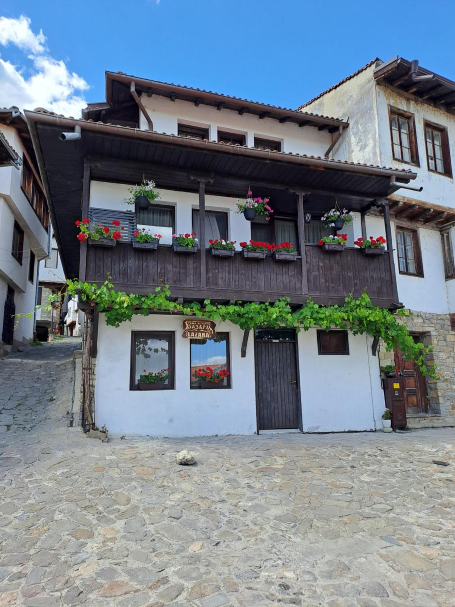 Guest House Lazara Veliko Tŭrnovo Exterior photo